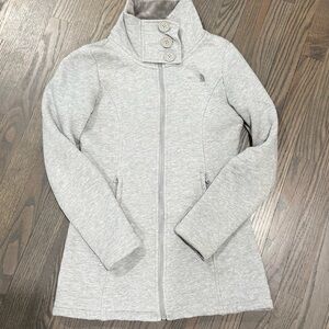 The North Face Women's Light Heather Grey Quilted Coat